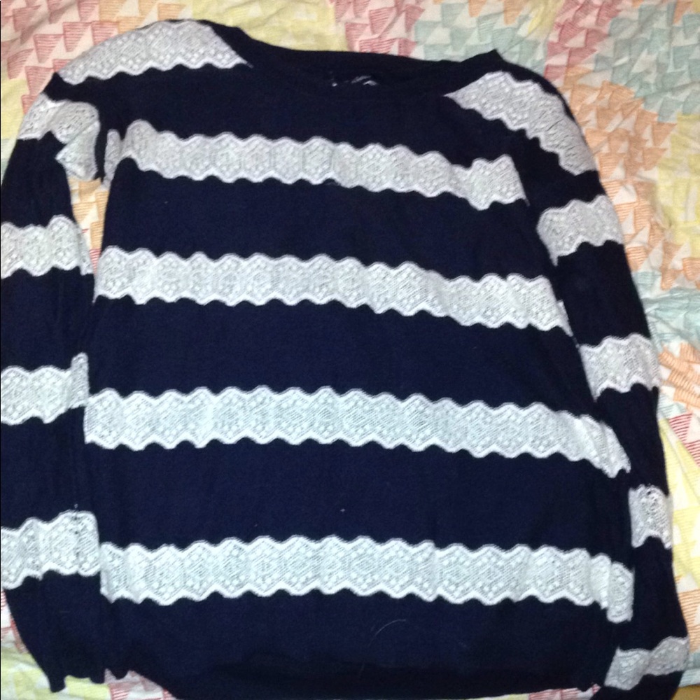 American eagle sweater